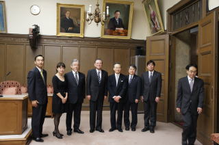 第29代平田健二参議院議長肖像画掲額式