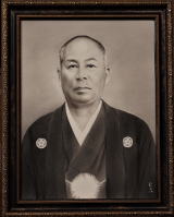 コンテ白黒肖像画２０２３年制作
