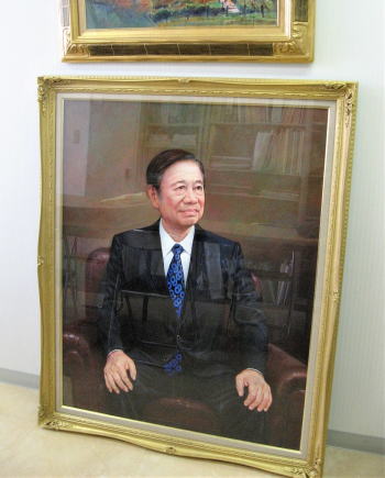 和白病院理事長肖像画
