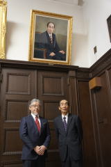 国会肖像画掲額式輿石東先生